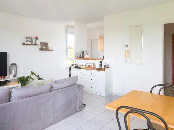 Charmant T3 lumineux au calme, balcon et 2 parkings