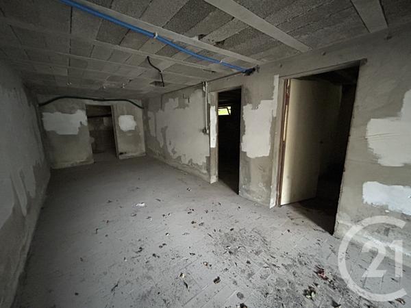 Parking à vendre  85 m2 PONT STE MAXENCE - 60