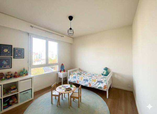 Appartement 5 pièces - 35000 Rennes
