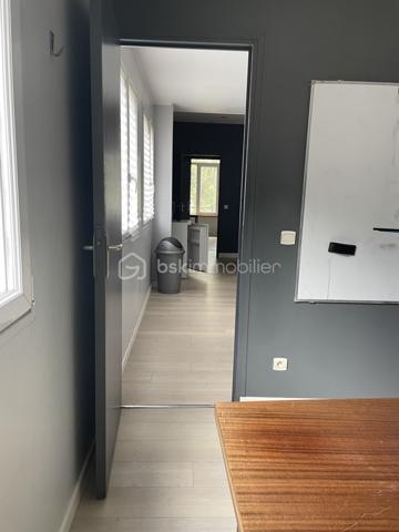 Immeuble de bureaux de 130 m²