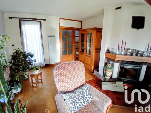 Maison d’architecte 5 pièces de 138 m² à Besny-et-Loizy (02870)