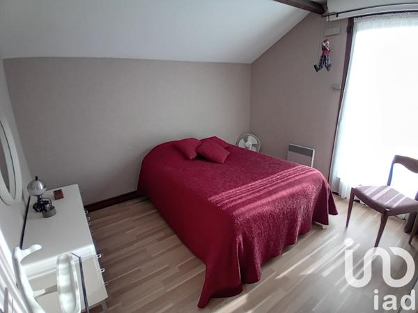 Maison d’architecte 5 pièces de 138 m² à Besny-et-Loizy (02870)