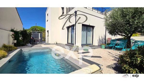 VILLA T5 SUR TERRAIN DE 306M²