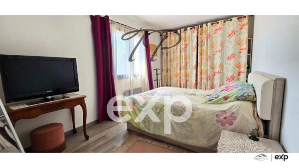 VILLA T5 SUR TERRAIN DE 306M²