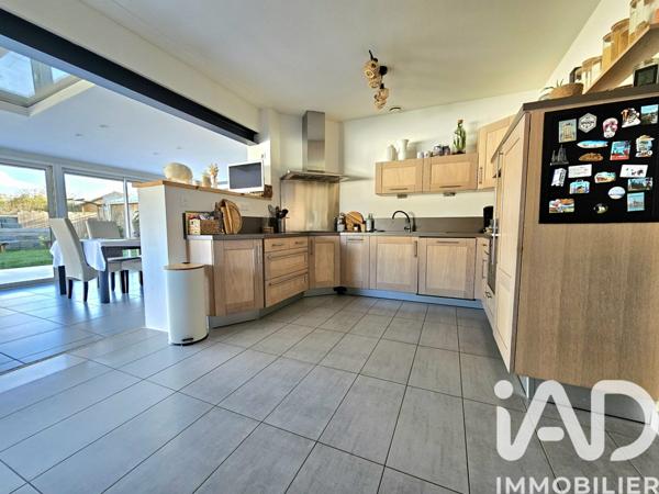 Maison à vendre 6 pièces 101 m² Essarts-en-Bocage