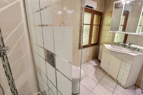 A VENDRE Maison Entraigues Sur La Sorgue 4 pièce(s)