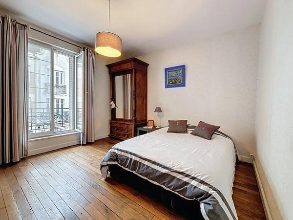 Maison à vendre 9 pièces jardin et garage REIMS (51)