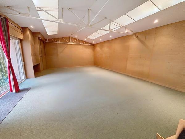 Maison à vendre 9 pièces jardin et garage REIMS (51)