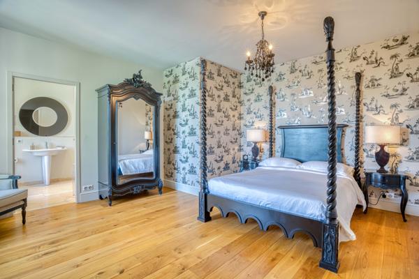 Villeneuve-sur-Lot (47300) Propriété haut de gamme au bord du Lot