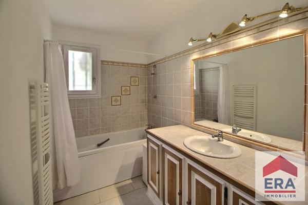 Maison Caumont Sur Durance 4 pièce(s) 112 m2