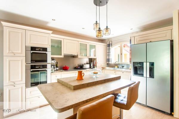 VUE GOLF – Villa d’exception au Pont Royal