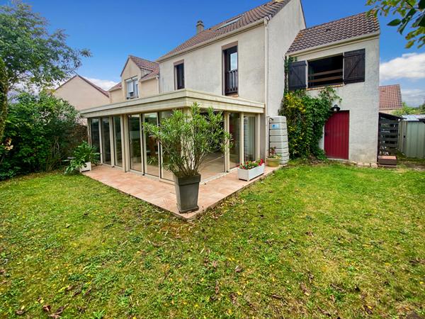 ? Superbe maison familiale à Vauréal ? 139 m² utiles (118 m² habitables) 5 chambres