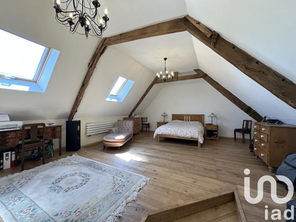 Longère 6 pièces de 181 m² à Taupont (56800)