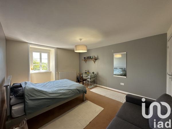 Longère 6 pièces de 181 m² à Taupont (56800)