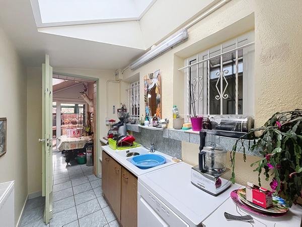 Maison avec garage sur plus de 6000 m2 de terrain sur Saint Julien Chapteuil