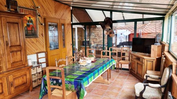 Maison avec garage sur plus de 6000 m2 de terrain sur Saint Julien Chapteuil