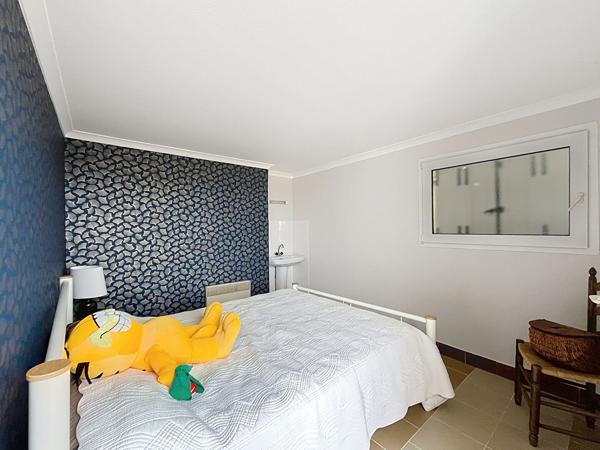 Maison avec garage sur plus de 6000 m2 de terrain sur Saint Julien Chapteuil