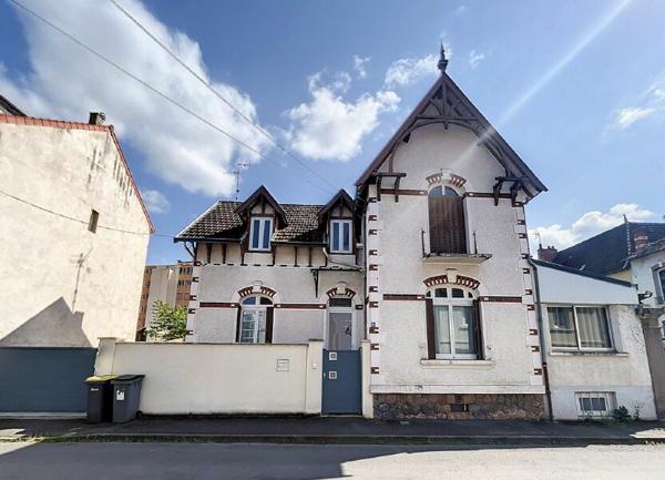 Maison à vendre    6 pièces •  Montluçon