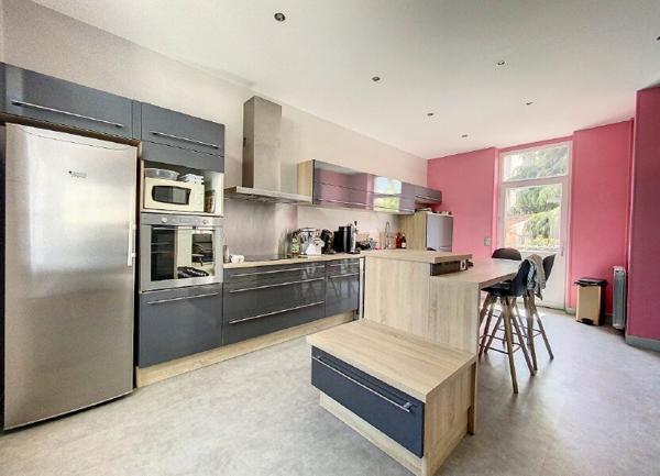 Maison à vendre    6 pièces •  Montluçon