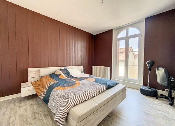 Maison à vendre    6 pièces •  Montluçon