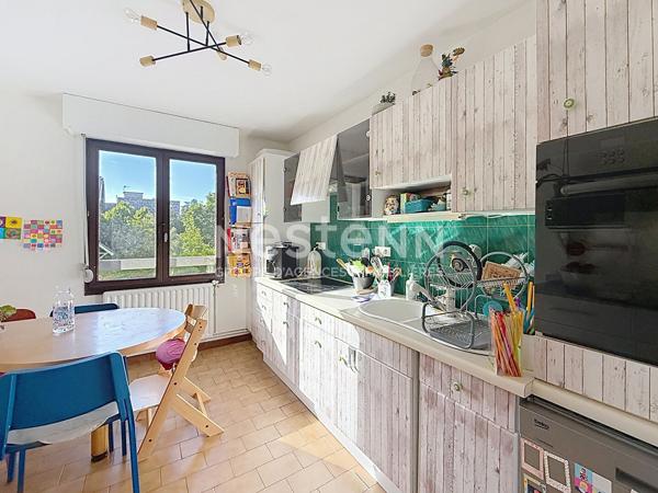 Grand Appartement 4 Pièces avec Balcon Centre Ville - 69500 BRON