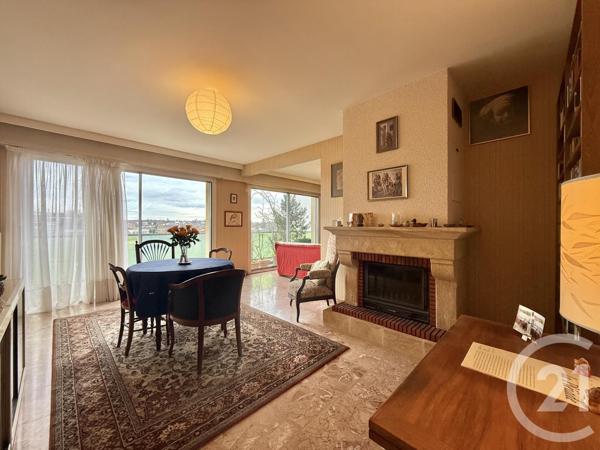 Appartement F5 à vendre  5 pièces - 110 m2 MOULINS - 03