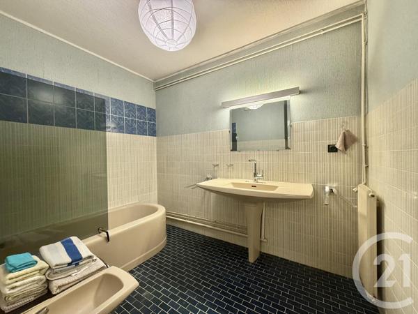 Appartement F5 à vendre  5 pièces - 110 m2 MOULINS - 03