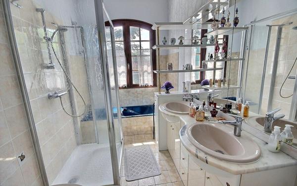 Maison à vendre    4 pièces • 166 m2 Lescar