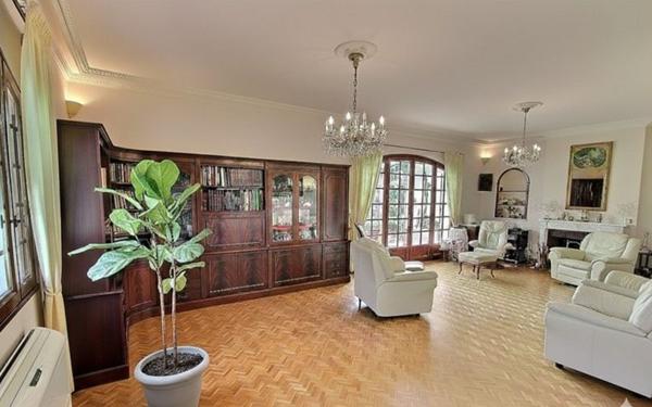 Maison à vendre    4 pièces • 166 m2 Lescar