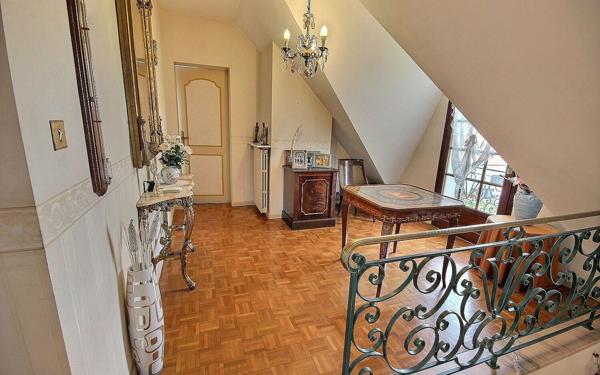 Maison à vendre    4 pièces • 166 m2 Lescar