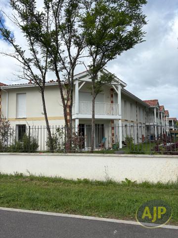 Location appartement Vendays Montalivet : 700 € - AJP Le Verdon Immobilier