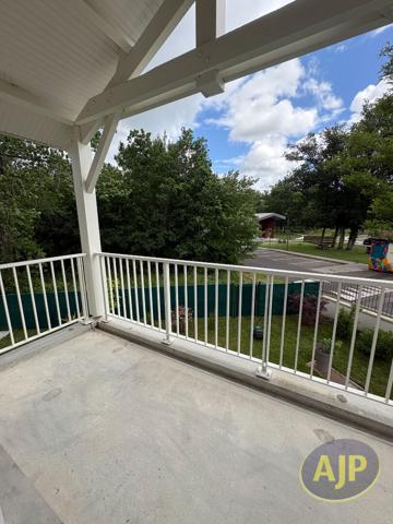 Location appartement Vendays Montalivet : 700 € - AJP Le Verdon Immobilier