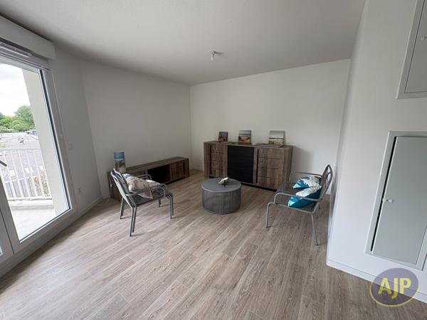 Location appartement Vendays Montalivet : 700 € - AJP Le Verdon Immobilier
