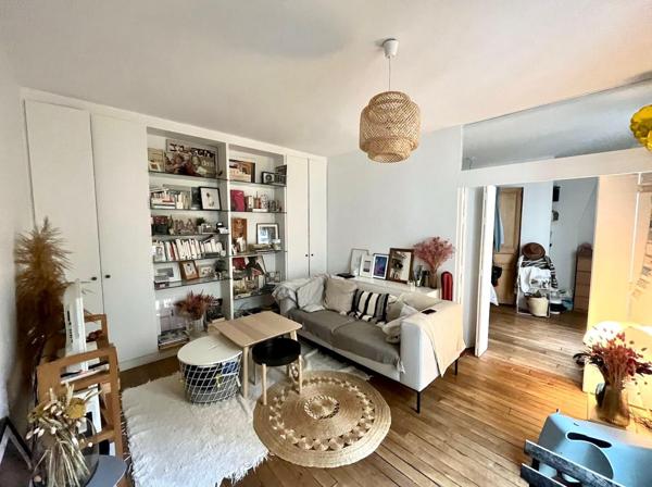 T2 pièces 43 m2 - Paris 11e - Meublé