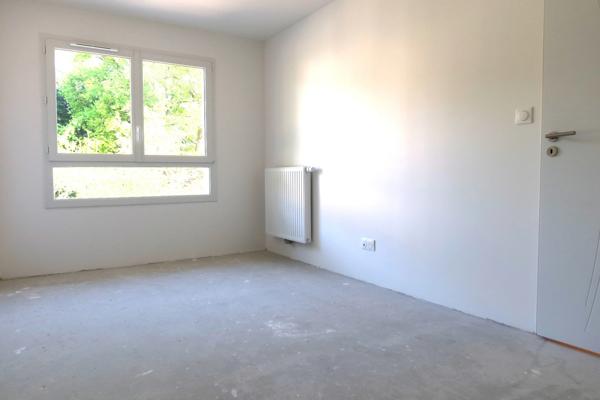 74500 FETERNES à 5mn EVIAN (embarcadère)villa 2025 type F4/5 de 110m²hab au calme et ensoleillé sur 460m² terr plat.
