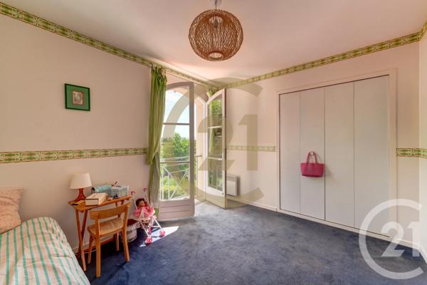 Maison à vendre  8 pièces - 198 m 2   ST DIDIER AU MONT D OR  - 69