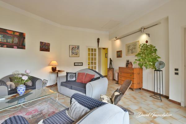 Perpignan (66000) SPACIEUX APPARTEMENT T4/5 – 140 m² - Terrasse - Calme