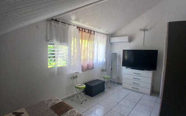 Appartement à vendre    3 pièces •  Le Gosier