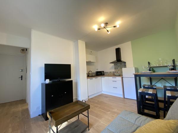 STUDIO REFAIT A NEUF AVEC PARKING PROCHE CENTRE Le Grau-du-Roi (30240)