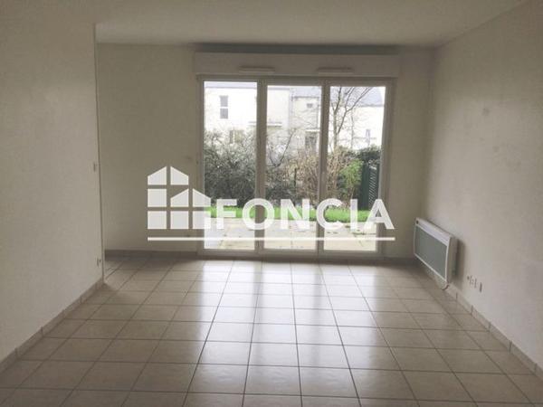 Location Appartement 2 pièces 47.3 m² - 10 AVENUE PIERRE POIVRE - APT 1 - RDC Avrille 49240