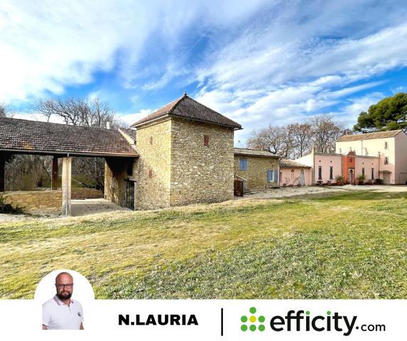 Maison 21 pièces - 700 m²