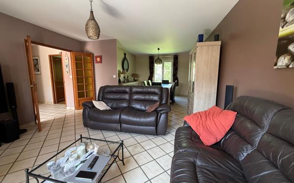 Maison à vendre    4 pièces • 148 m2 Sainte-Geneviève