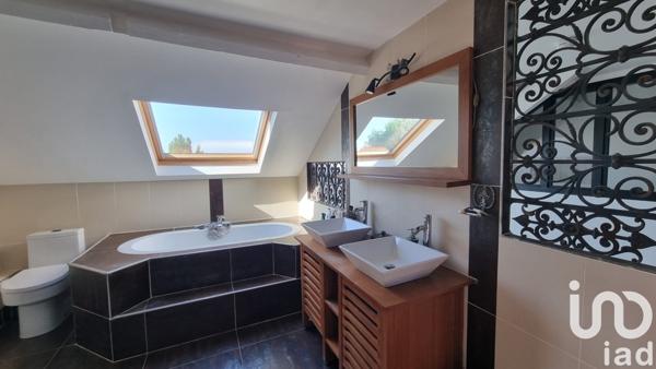 Maison à vendre 7 pièces 175 m² Moret-Loing-et-Orvanne