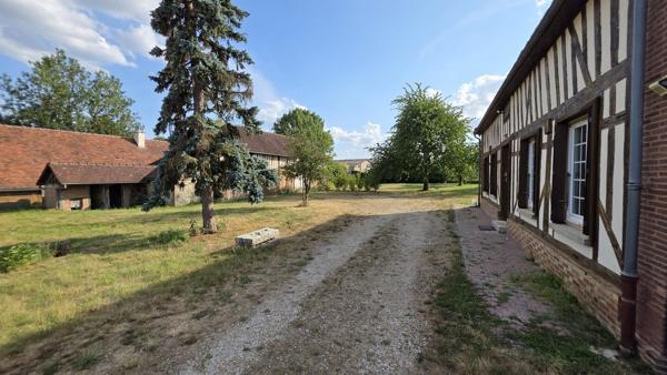 Maison et Grange sur terrain constructible 2100m2 à Moussey