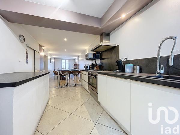 Maison de village 7 pièces de 174 m² à Bruch (47130)