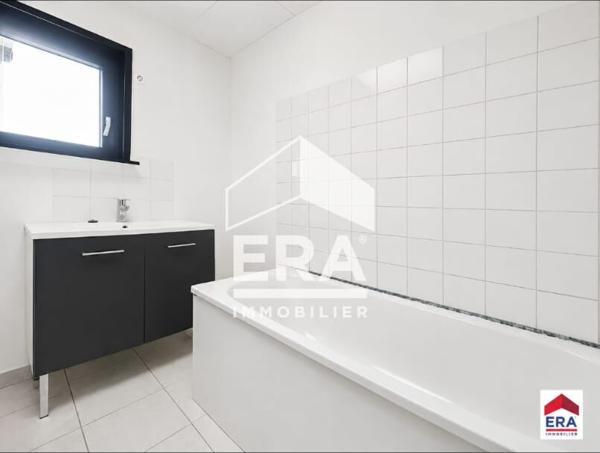 Maison 100 m² - 4 chambres - Extérieur + Cave - DPE C