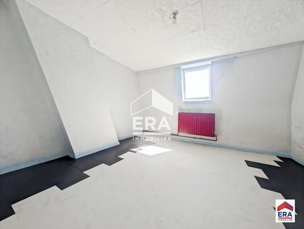 Maison 100 m² - 4 chambres - Extérieur + Cave - DPE C