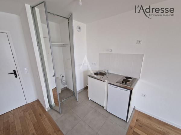 Studio Rueil Malmaison 1 pièce 31m2 + balcon