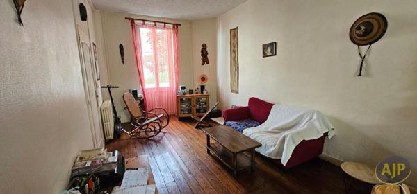 Vente maison Saintes : 115 000 € - AJP Immobilier Saintes