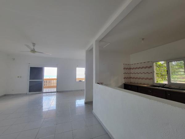 Appartement T4 avec grande terrasse et vue mer à Kani-Bé Un cadre de vie privilégié face à la mer !